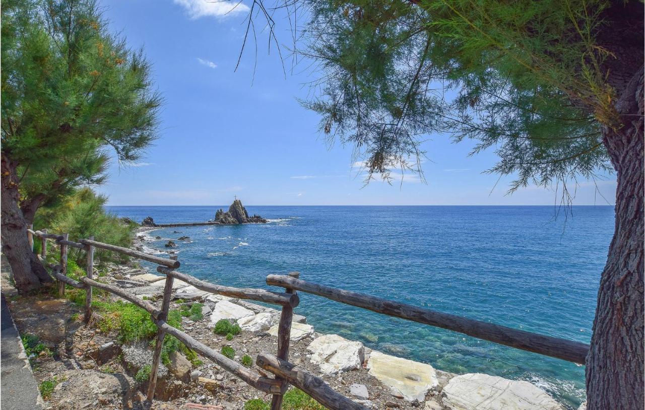 2 Bedroom Stunning Apartment In Moneglia Exteriör bild