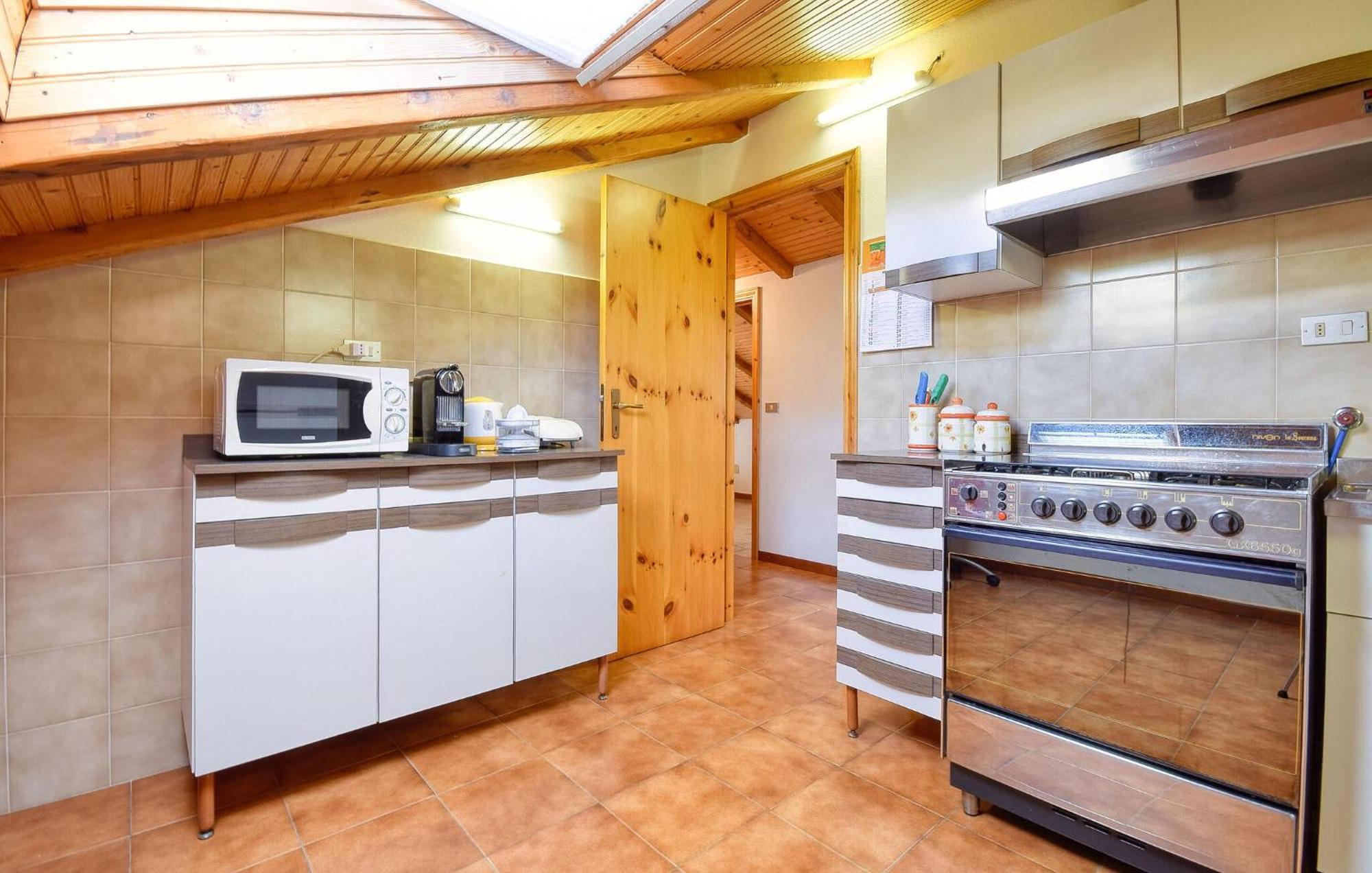 2 Bedroom Stunning Apartment In Moneglia Exteriör bild