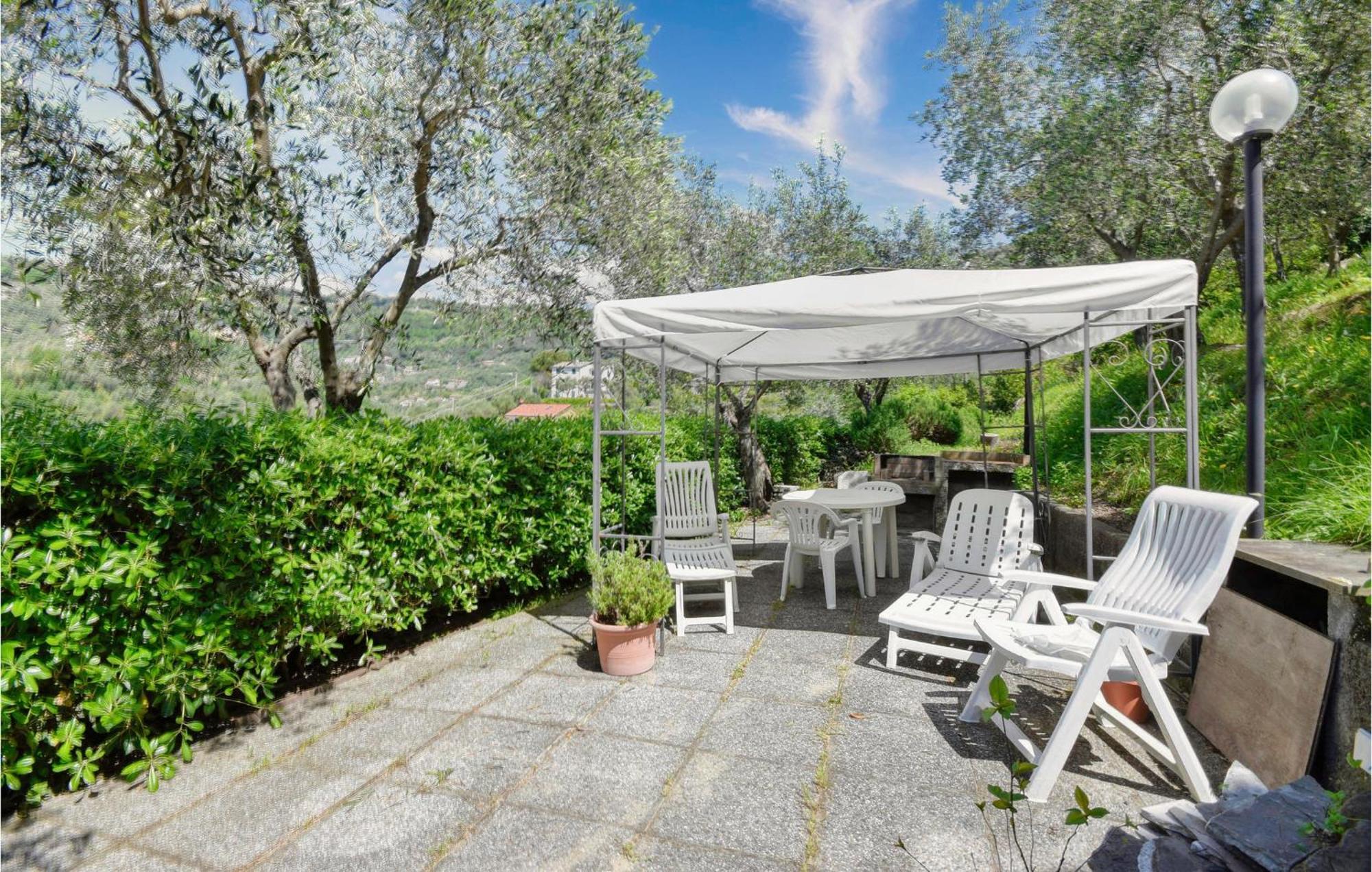 2 Bedroom Stunning Apartment In Moneglia Exteriör bild
